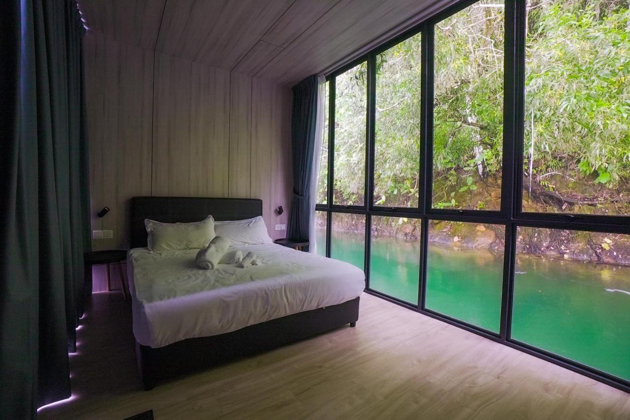 Roxy Tasik Biru Resort City Bau Bagian luar foto