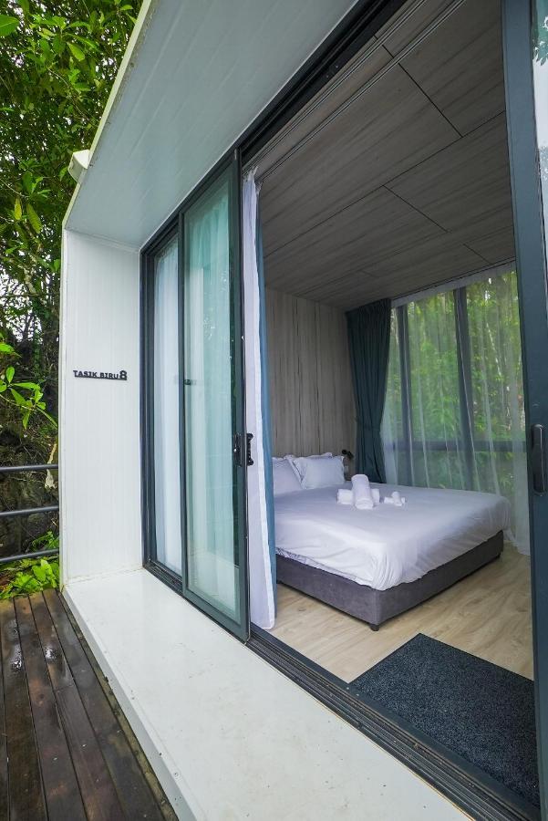 Roxy Tasik Biru Resort City Bau Bagian luar foto