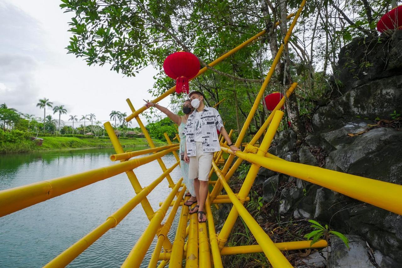 Roxy Tasik Biru Resort City Bau Bagian luar foto