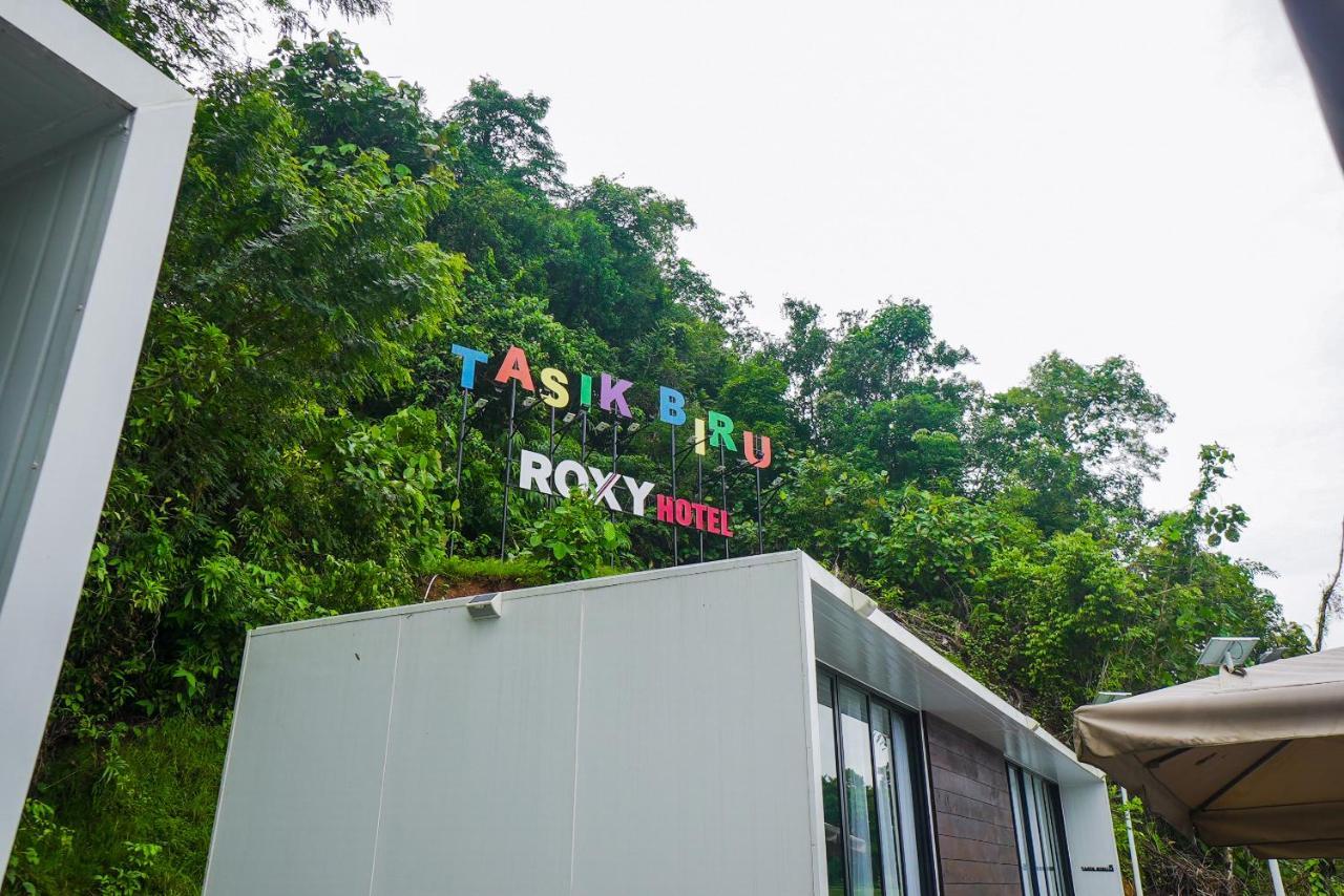Roxy Tasik Biru Resort City Bau Bagian luar foto