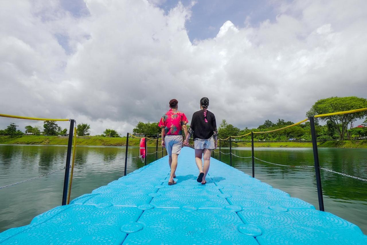 Roxy Tasik Biru Resort City Bau Bagian luar foto