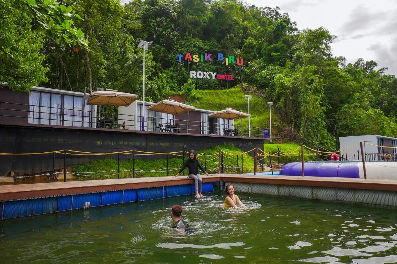 Roxy Tasik Biru Resort City Bau Bagian luar foto